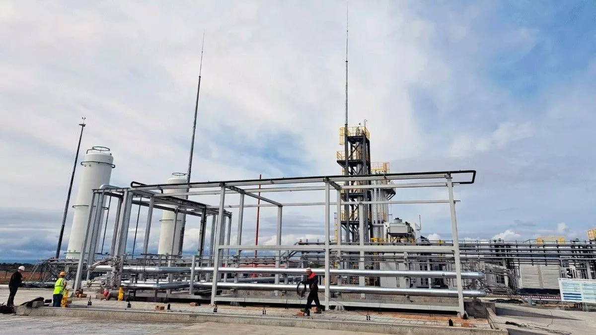 Новую газоразжижающую станцию на территории ТОР «Надеждинская» защитили 40-метровыми молниеотводами